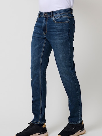 KOROSHI Regular Jeans in Blue: front