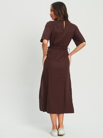 Calli Sukienka 'LOTTI' w kolorze brązowy: tył