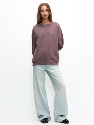 Sweat-shirt Pull&Bear en violet