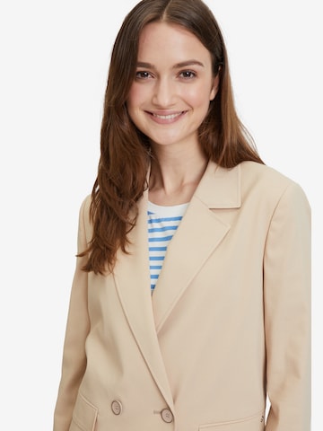 Betty & Co Casual-Blazer mit Taschen in Beige