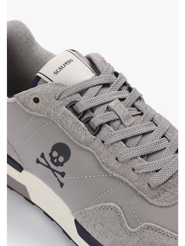 Scalpers Ниски маратонки ' ' в сиво