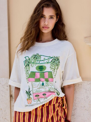 Next T-Shirt in Beige: Vorderseite