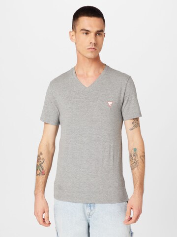 T-Shirt GUESS en gris : devant