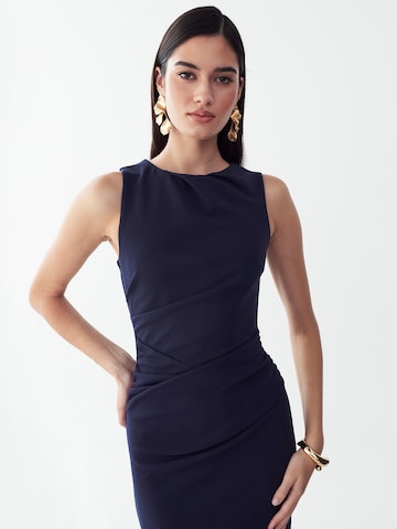 Rochie de la BWLDR pe albastru