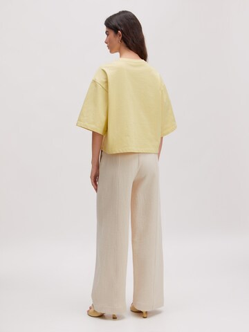 EDITED - Camiseta 'Enzo' en amarillo