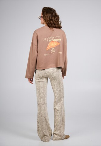 T-shirt 'Croissant' OH APRIL en marron