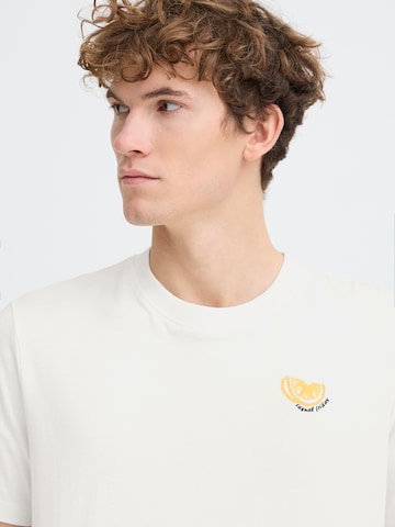 Casual Friday Μπλουζάκι 'CFSUNDIN' σε λευκό