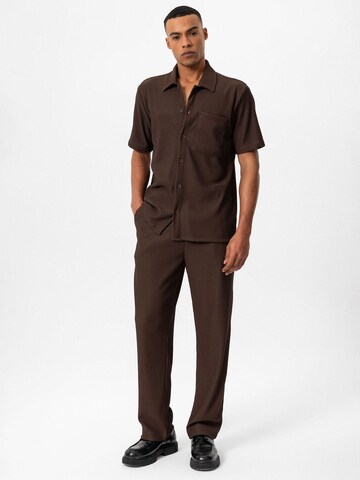 Fit confort Chemise Antioch en marron