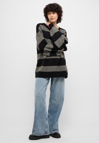 MUSTANG Pullover in Grau