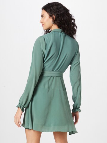 Rochie 'Kim' de la Neo Noir pe verde