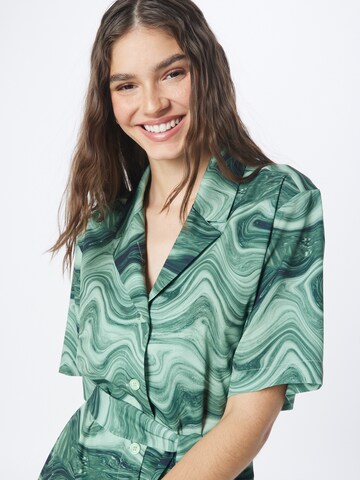 Monki - Vestido em verde