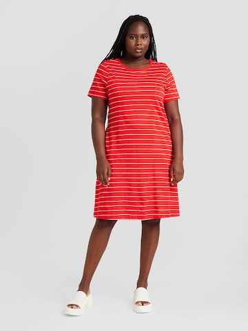 Robe 'MAY' ONLY Carmakoma en rouge : devant