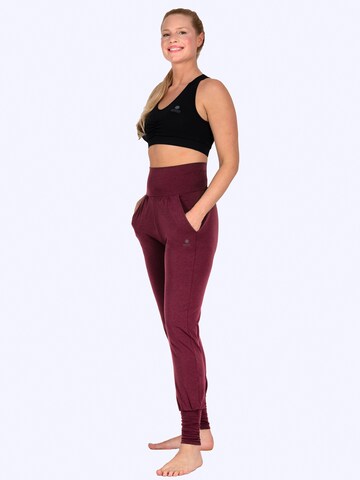 Magadi Regular Workout Pants 'Paula' in Red