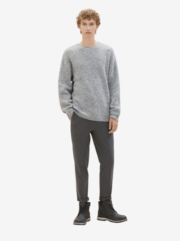 TOM TAILOR DENIM Regular Pleated Pants in Grey