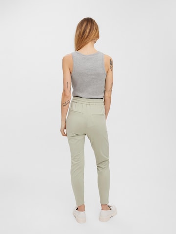 VERO MODA Tapered Bandplooibroek 'Eva' in Groen