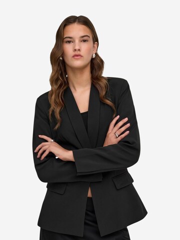 Blazer 'ONLASTRID L/S SCULPTURE BLAZER CC TLR 15376791' di ONLY in nero