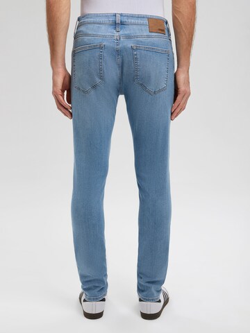 Mavi Slimfit Jeans 'JAMES' in Blau