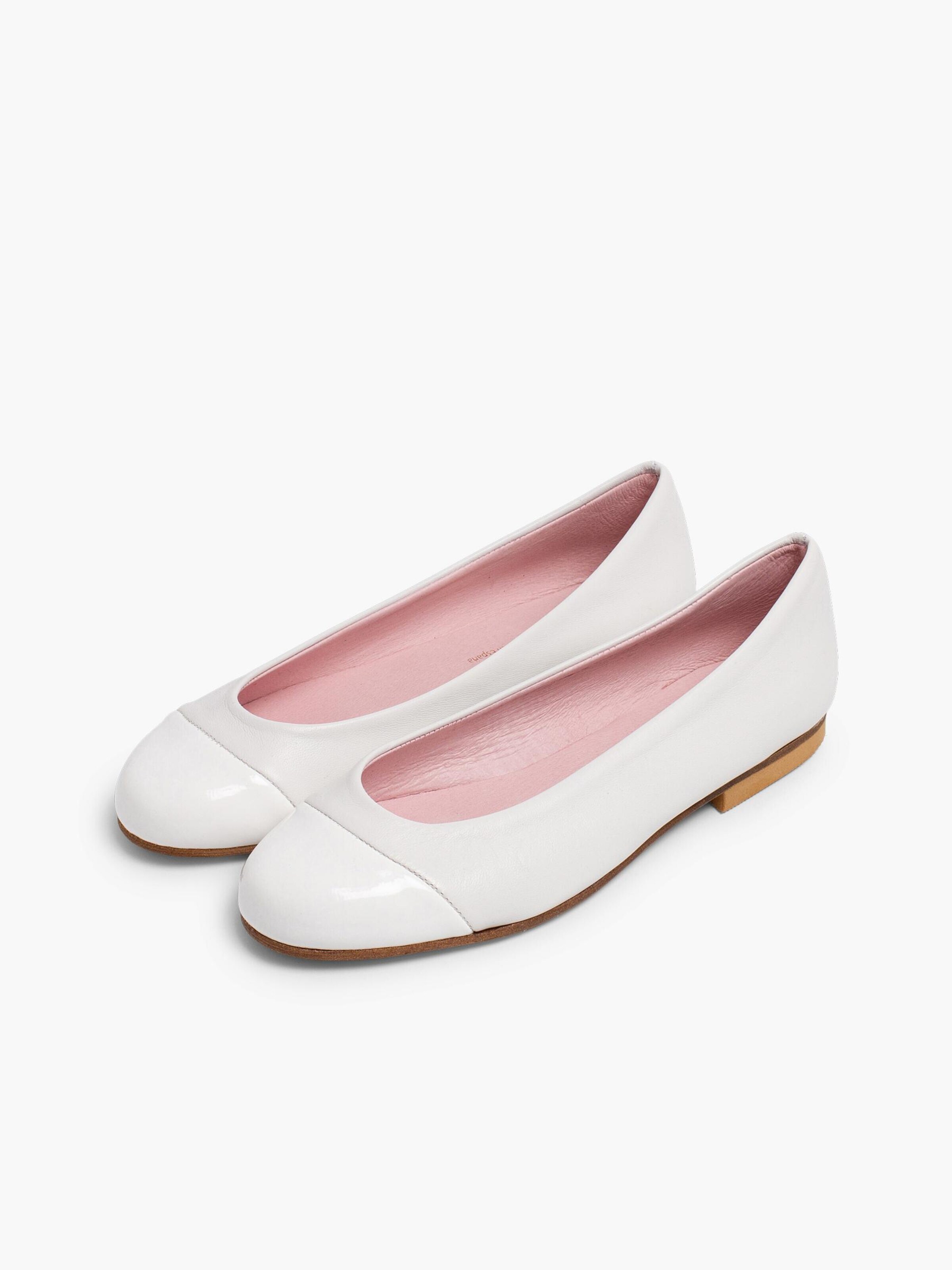 Pisamonas Ballerina in White