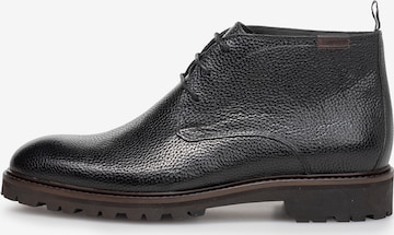 Floris van Bommel Chukka Boots 'Sturdi 01' in Black: front