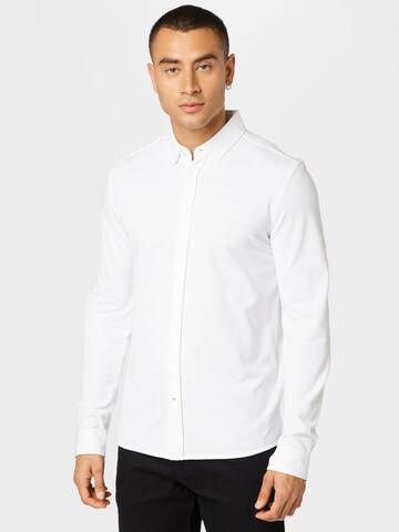 CINQUE - Ajuste estrecho Camisa 'RONI' en blanco: frente