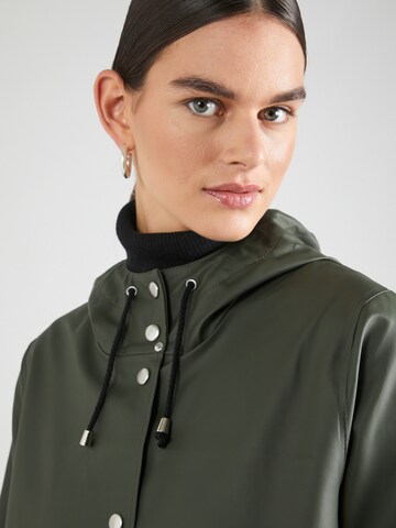 Stutterheim Between-Seasons Coat in Green