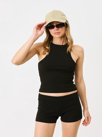 C&City Top in Black: front