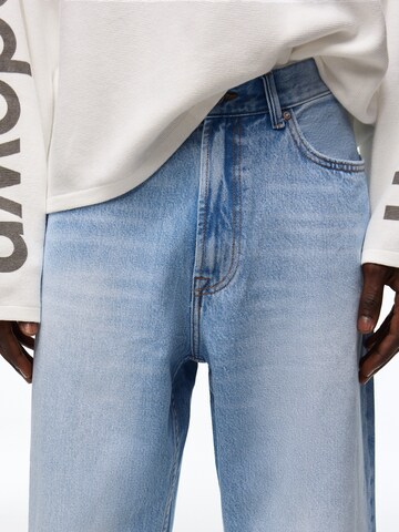 Baggy Jeans de la Bershka pe albastru