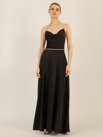 APART Kleid in Schwarz: Vorderseite