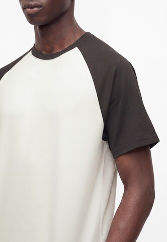 HOLLISTER - Camiseta 'JUN4' en blanco