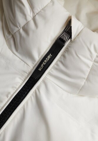 Superdry Tussenjas in Wit