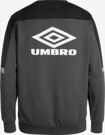 UMBRO Sportsweatshirt in Grau