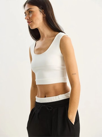 Completo pantalone di Bianco Lucci in nero