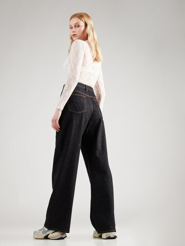 TOPSHOP Loosefit Jeans in Zwart