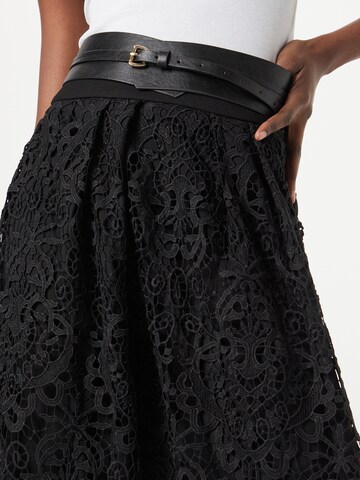 Coast Skirt in Black