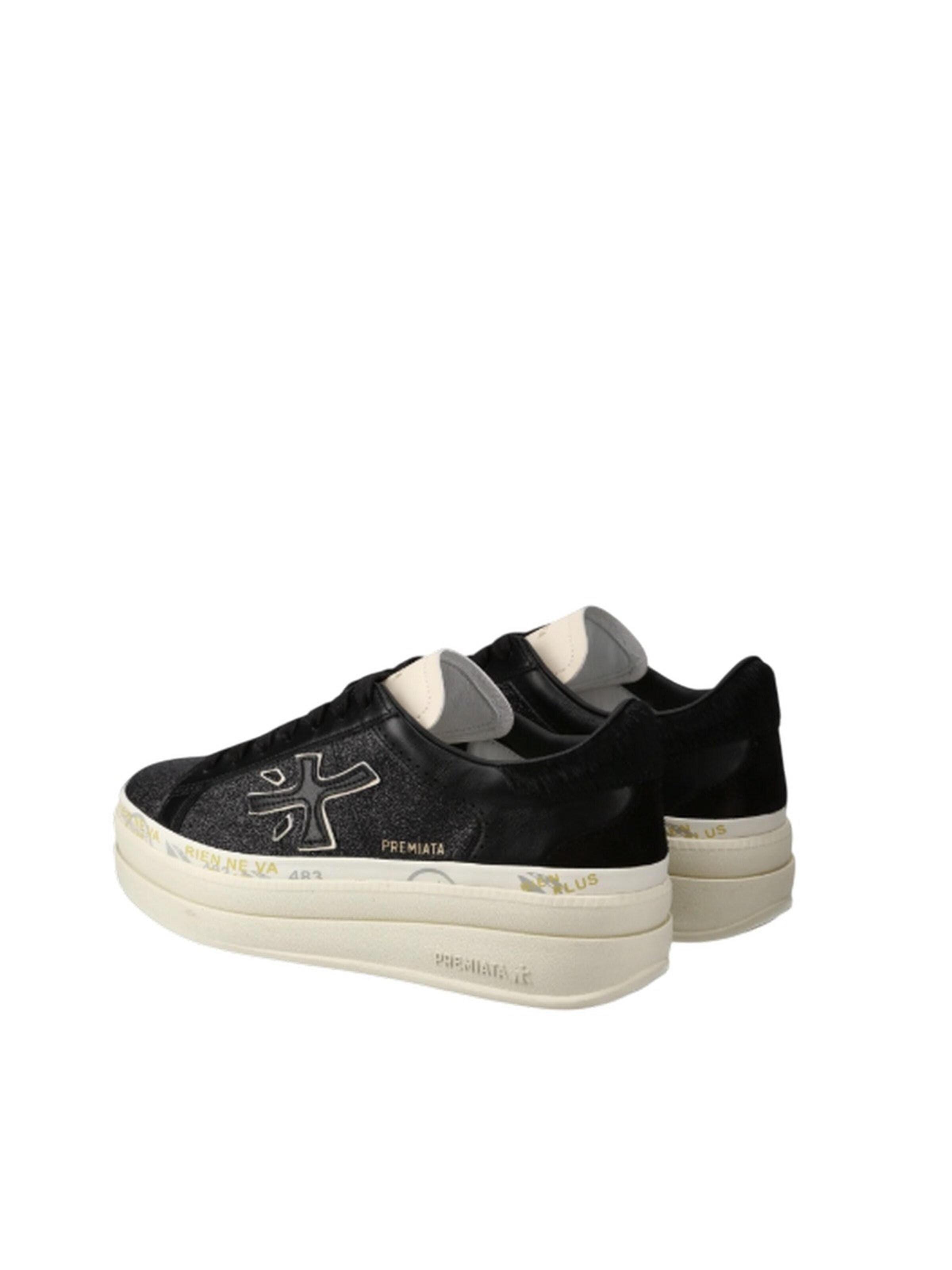 Scarpa sportiva di Premiata in nero