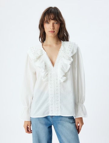 Koton Blouse in White: front