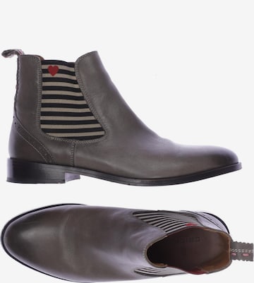 Crickit Dress Boots in 39 in Grey: front