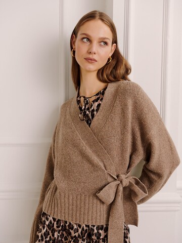 Cardigan 'Pina' Guido Maria Kretschmer Women en beige : devant