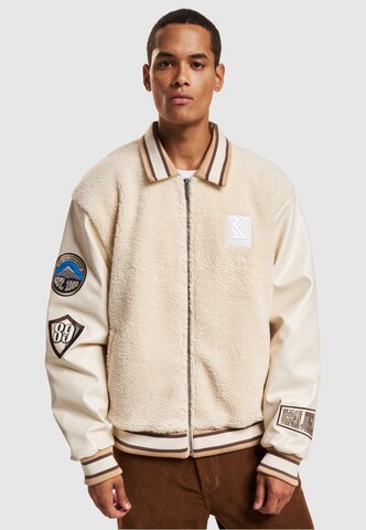 Karl Kani Between-Season Jacket in Beige: front