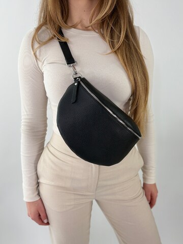 lePelou Gürteltasche 'TONI large'‌‌‌‌‌ in Schwarz
