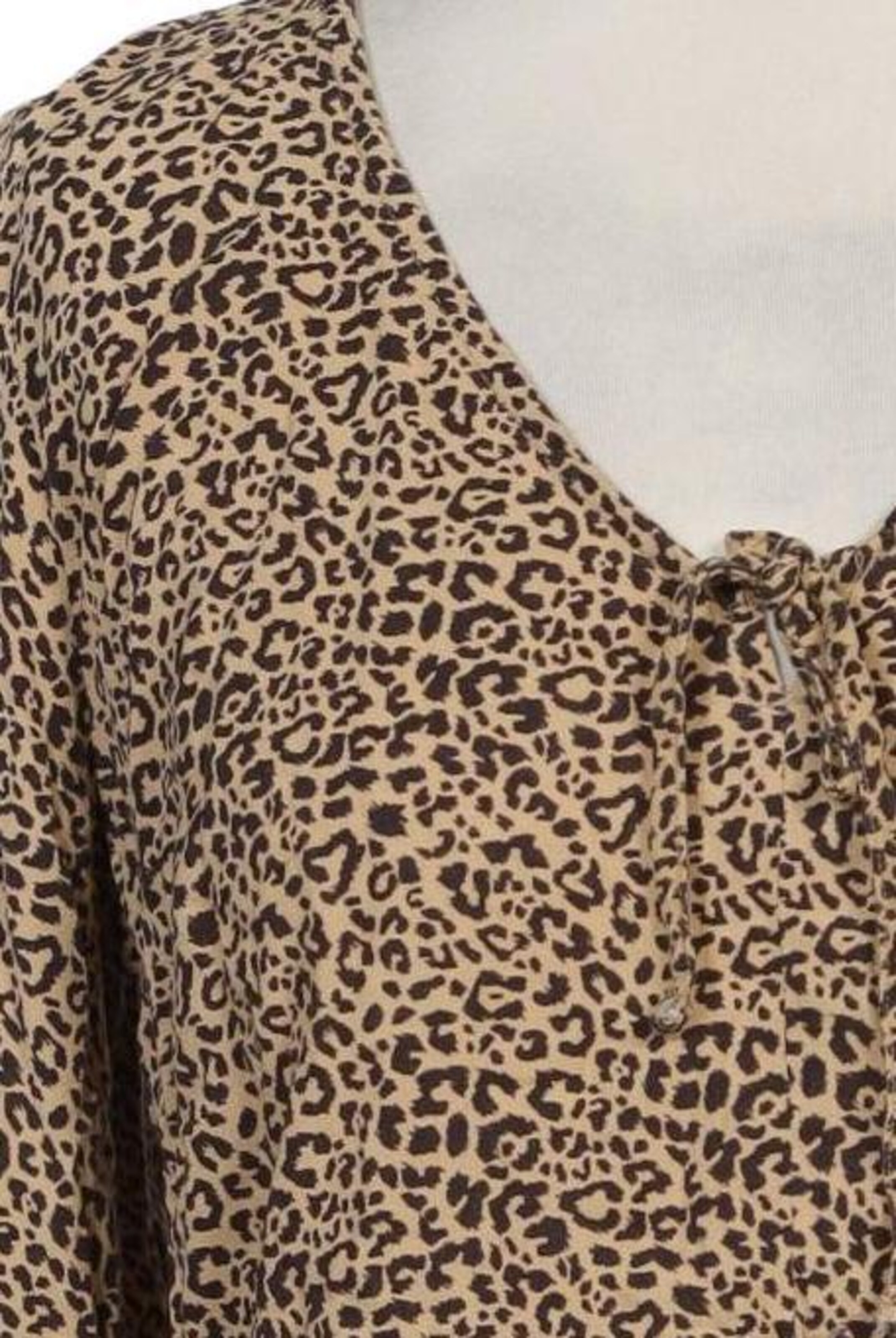 HOLLISTER Blouse & Tunic in M in Beige