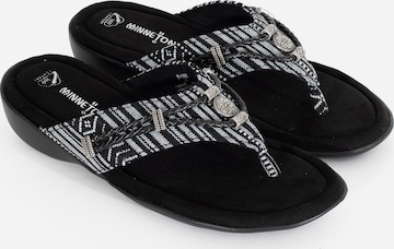 Minnetonka T-bar sandals 'Silverthorne360' in Black