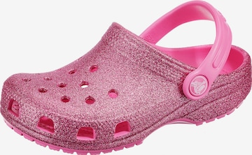 Crocs Slippers in Pink: front