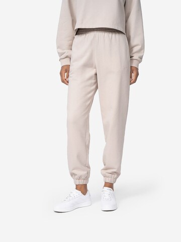 4F Tapered Sports trousers in Beige: front