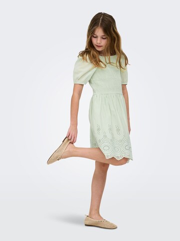 Robe 'KOGBONDI' ONLY GIRLS en vert