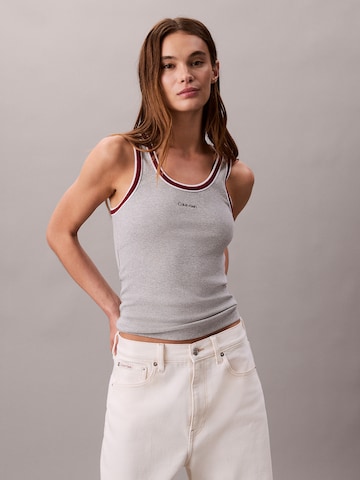Calvin Klein Jeans Top – šedá: přední strana