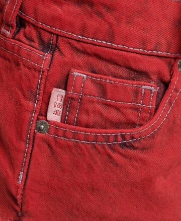 Superdry Slimfit Shorts in Rot