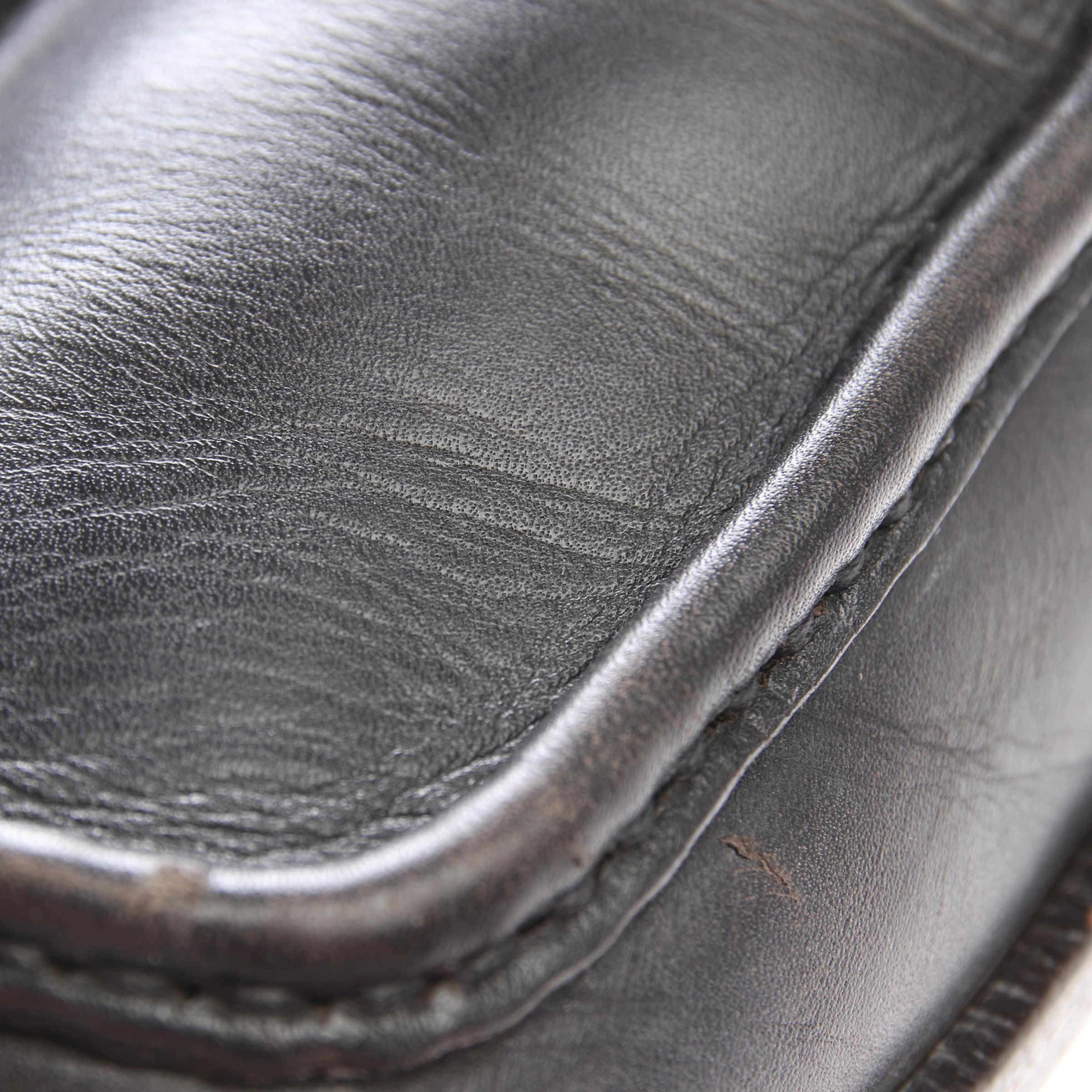 Gucci Flats & Loafers in 41,5 in Grey