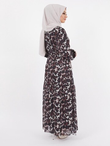 MODAMIHRAM Dress in Red