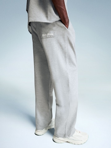 Baggy Pantalon Bershka en gris